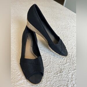 SALE!! Life Stride. Black Wedge Espadrilles